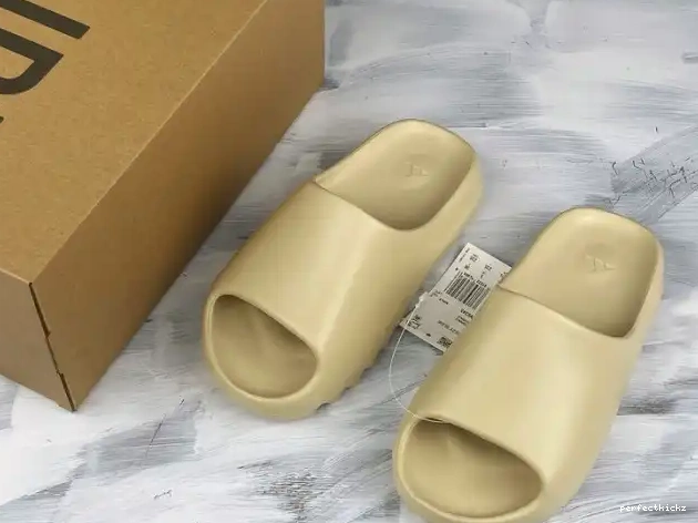 Adidas Yeezy FW6345 Slide Bone 0517